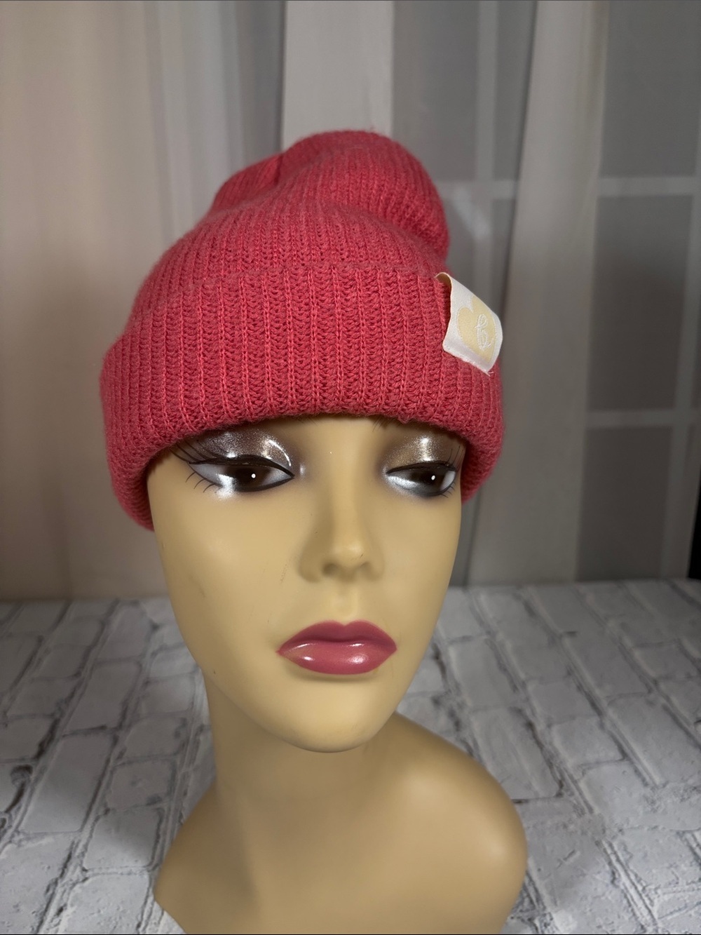 Faint Red Woman’s Knitted Beanie One Size